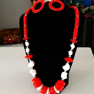Plastic bead necklace with earrings